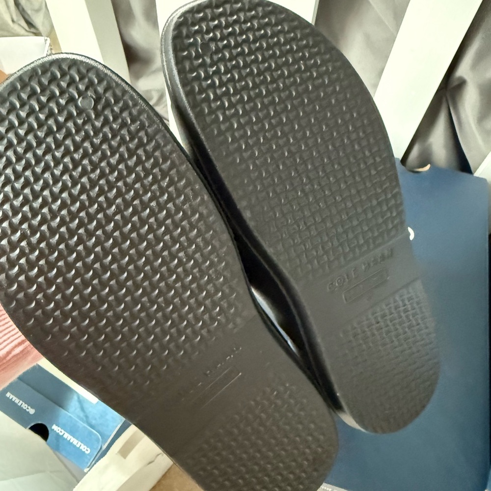 New in box Cole Haan Women’s Black Slide Sandals - Picture 3 of 4